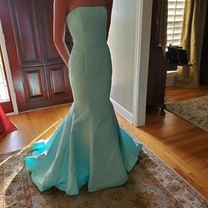 Gorgeous blue Sherri Hill gown!